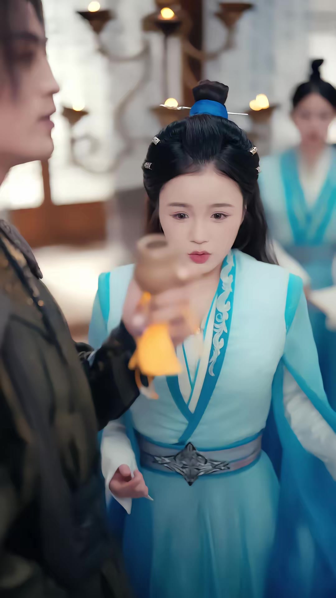 《我和美女結拜就變強，四海之內皆兄妹》劇照