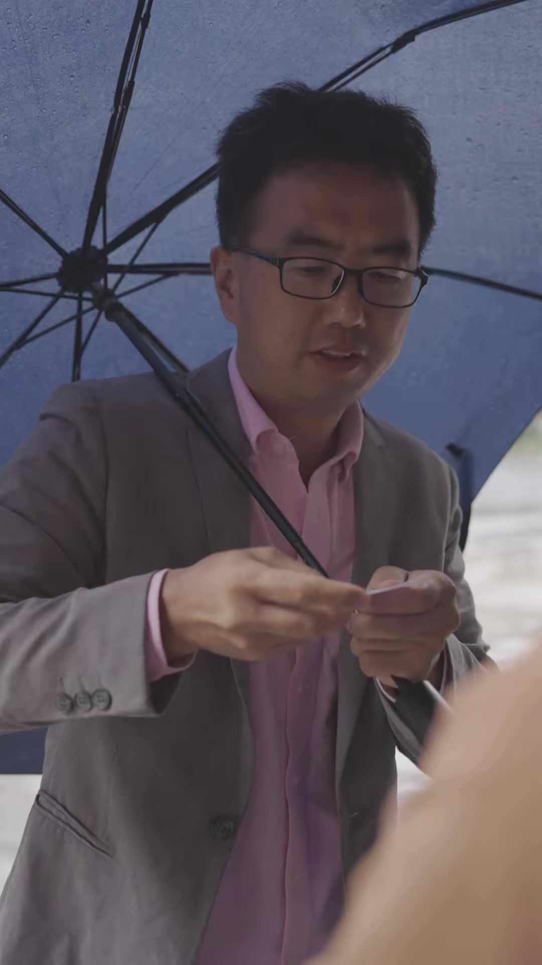 《人到中年不迷糊》劇照