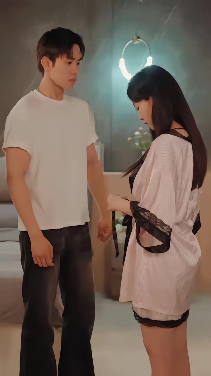 《狂飆：燒烤皇帝》劇照