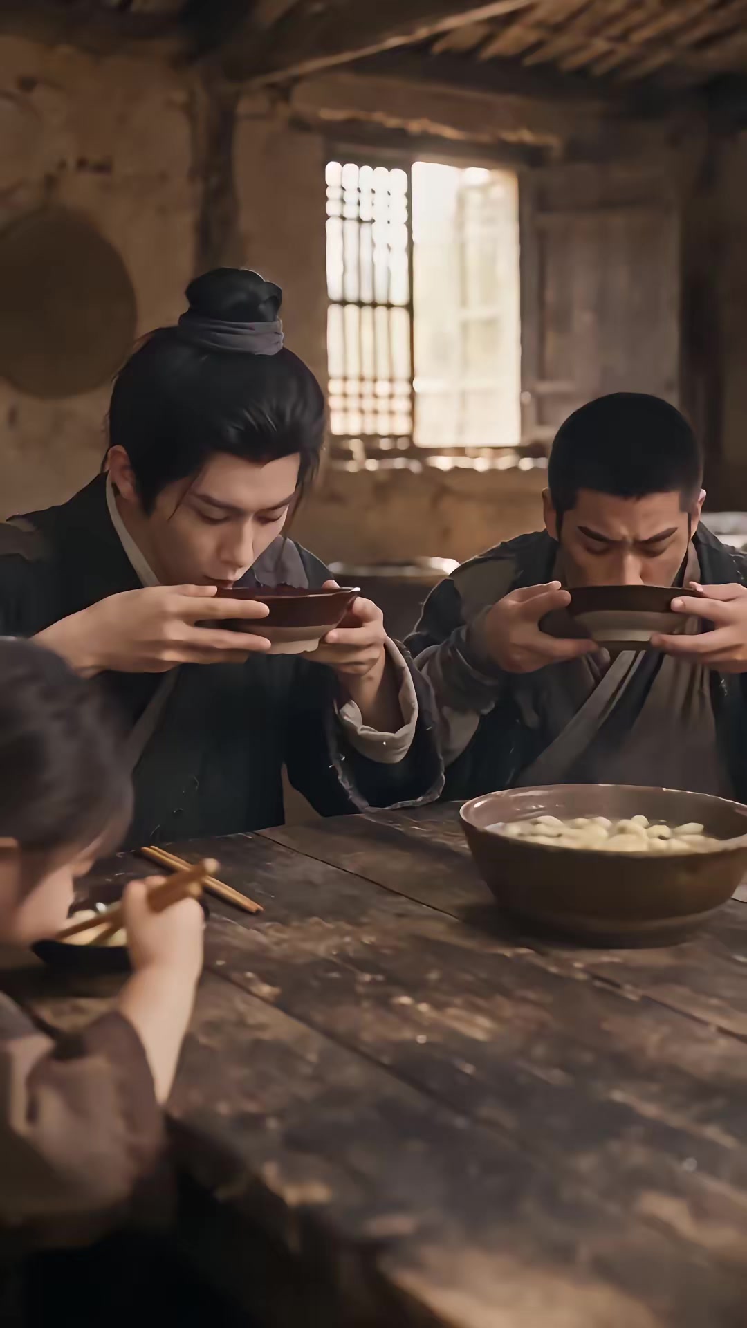 《饥荒绝境，米粒的树洞通未来》剧照