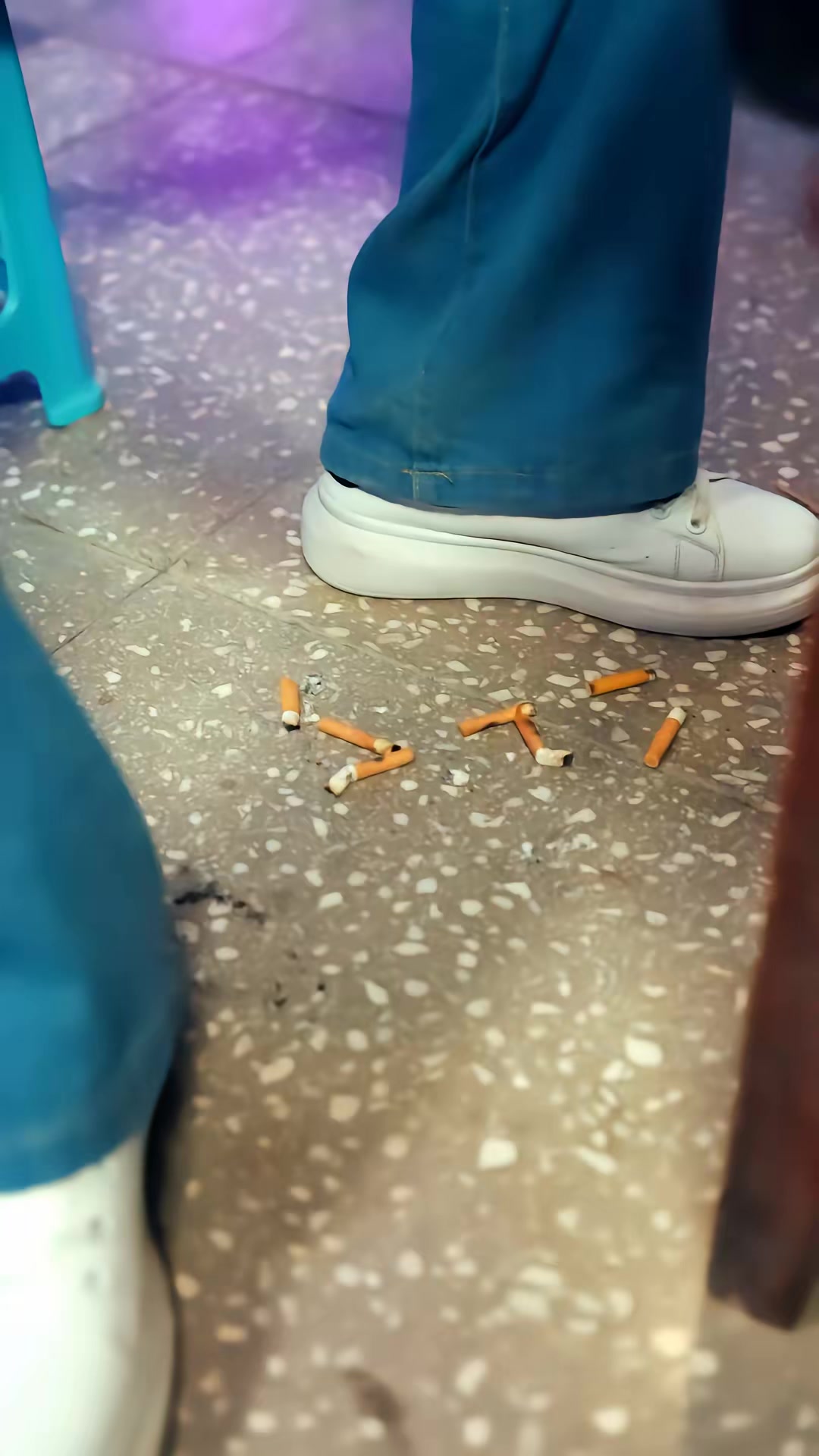 《暗金枭雄：开局踹翻恶组长》剧照