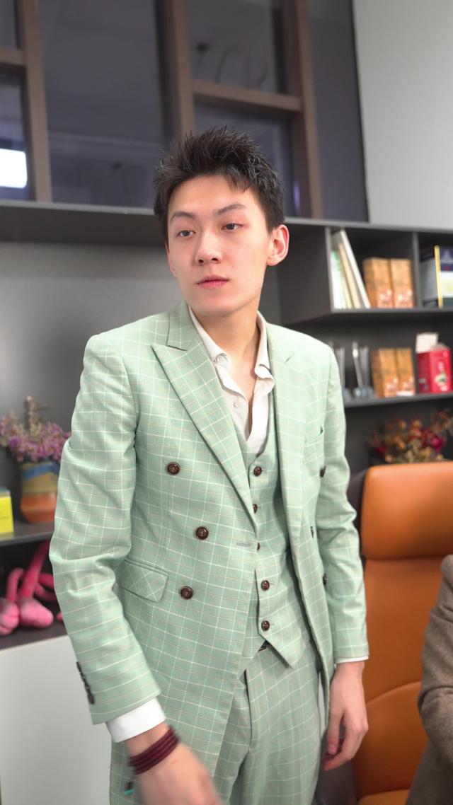 《龍婿上門最寵娃》劇照