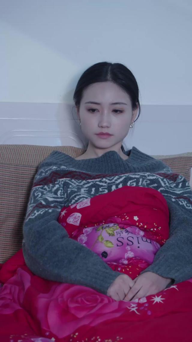 《假扮情侣后我动了心》剧照
