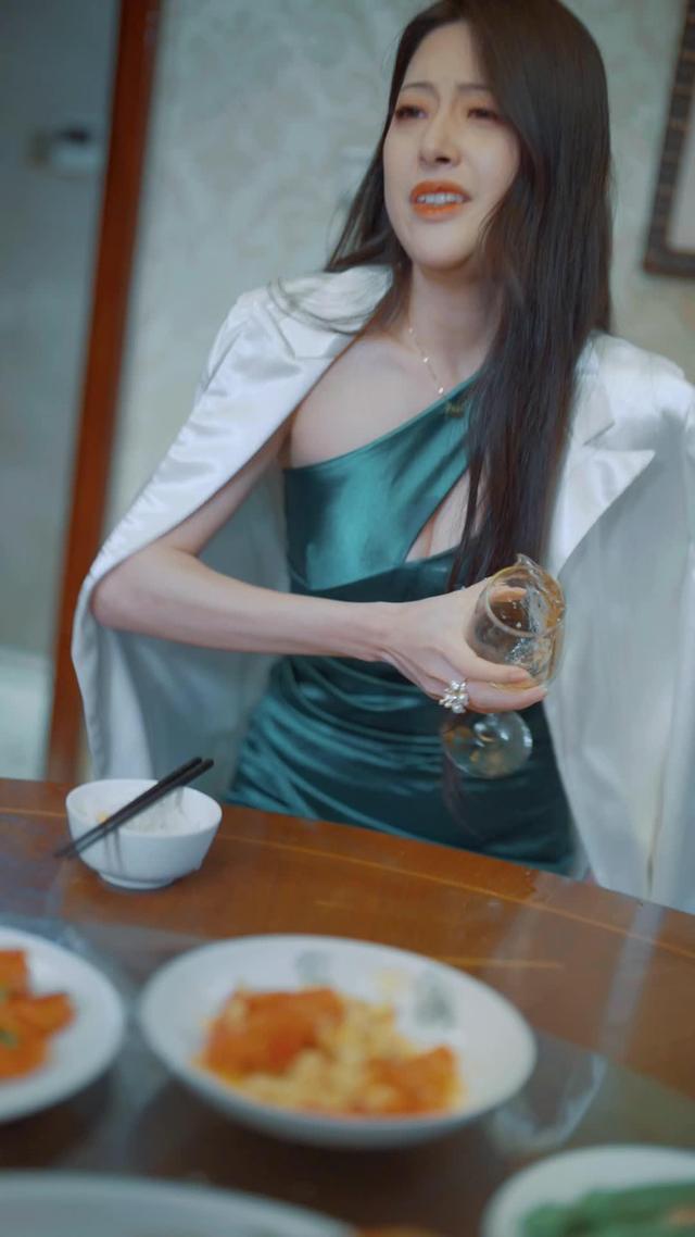 《双面佳人》剧照