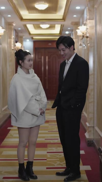 《假扮情侣后我动了心》剧照