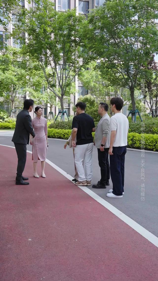 《谁敢动我的传家宝》剧照