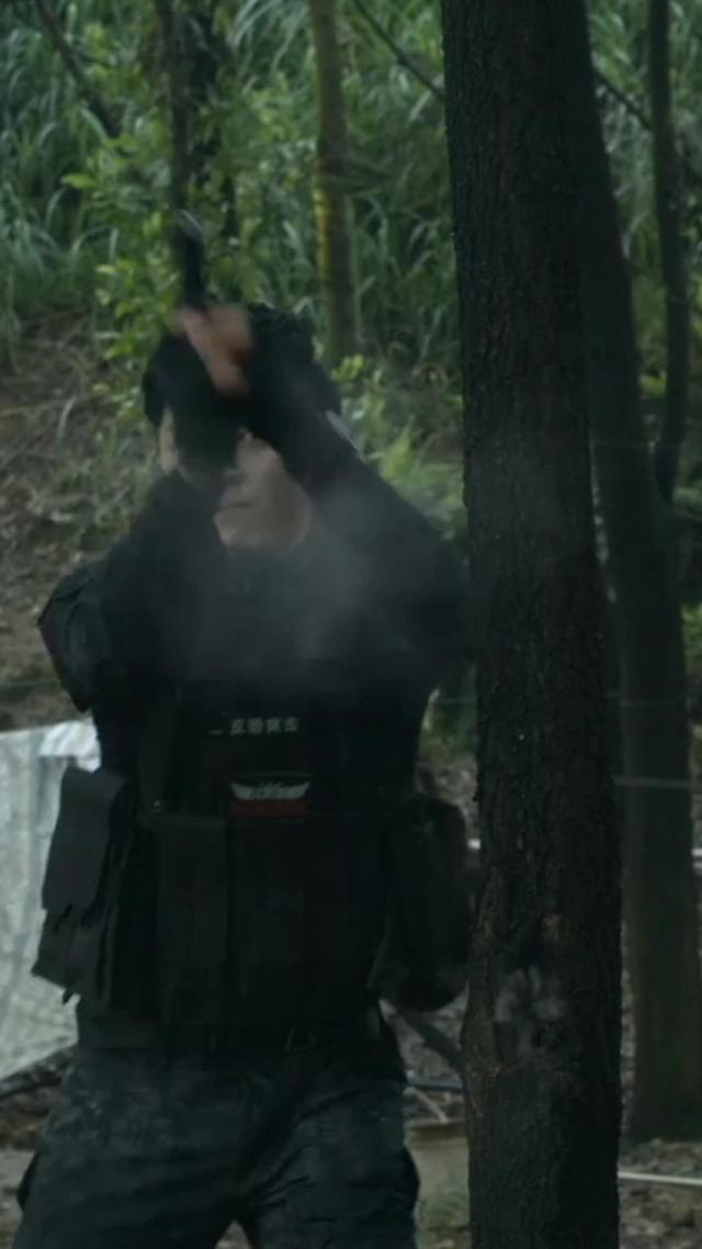 《餘罪難逃》劇照