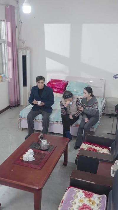《假扮情侣后我动了心》剧照