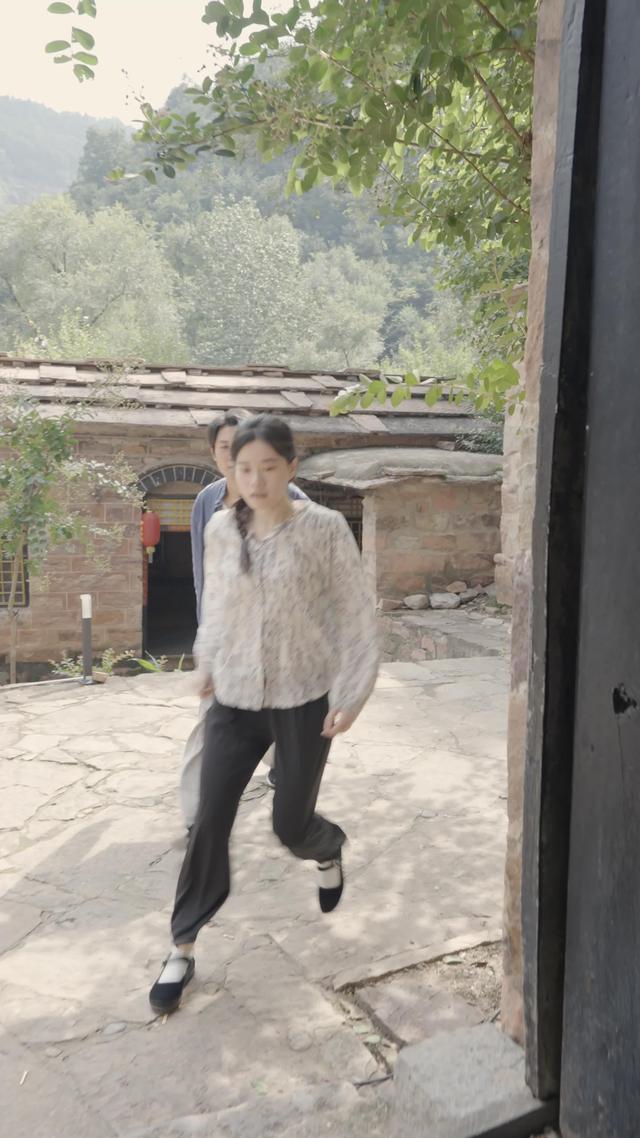 《鴉咒》劇照
