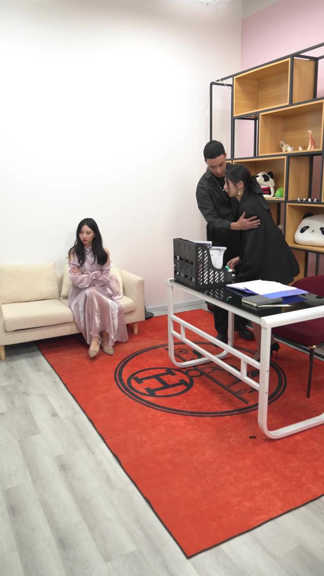 《龍婿上門最寵娃》劇照