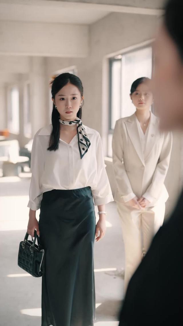 《系統覺醒後，廢材二小姐華麗逆襲》劇照