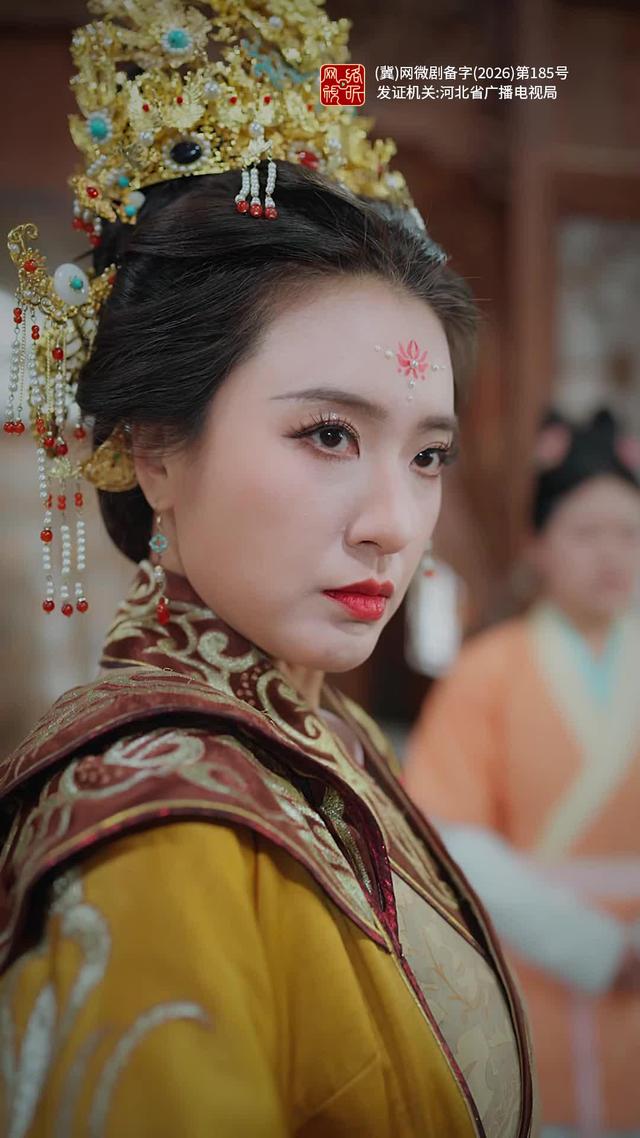 《神医娘亲归来，战神王爷跪求复合》剧照