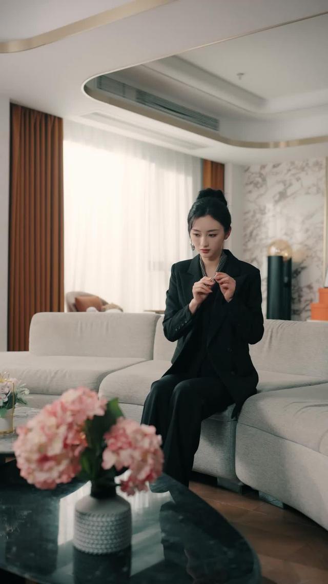 《系統覺醒後，廢材二小姐華麗逆襲》劇照