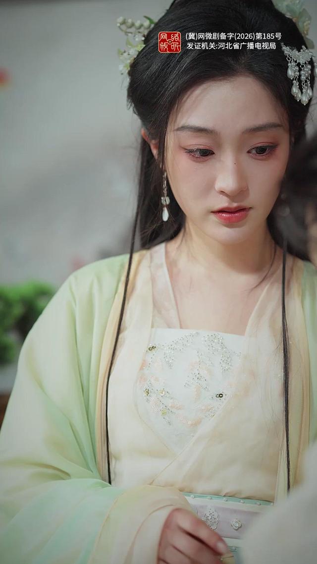《神医娘亲归来，战神王爷跪求复合》剧照