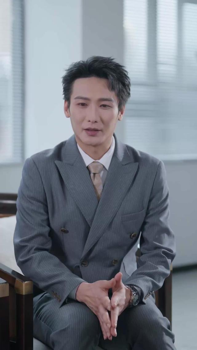 《前夫跪求複合，大小姐她已驚豔全球》劇照