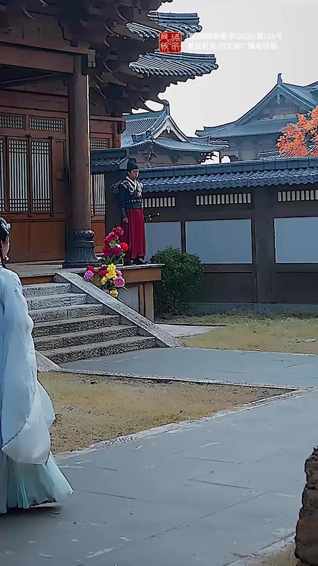 《神医娘亲归来，战神王爷跪求复合》剧照