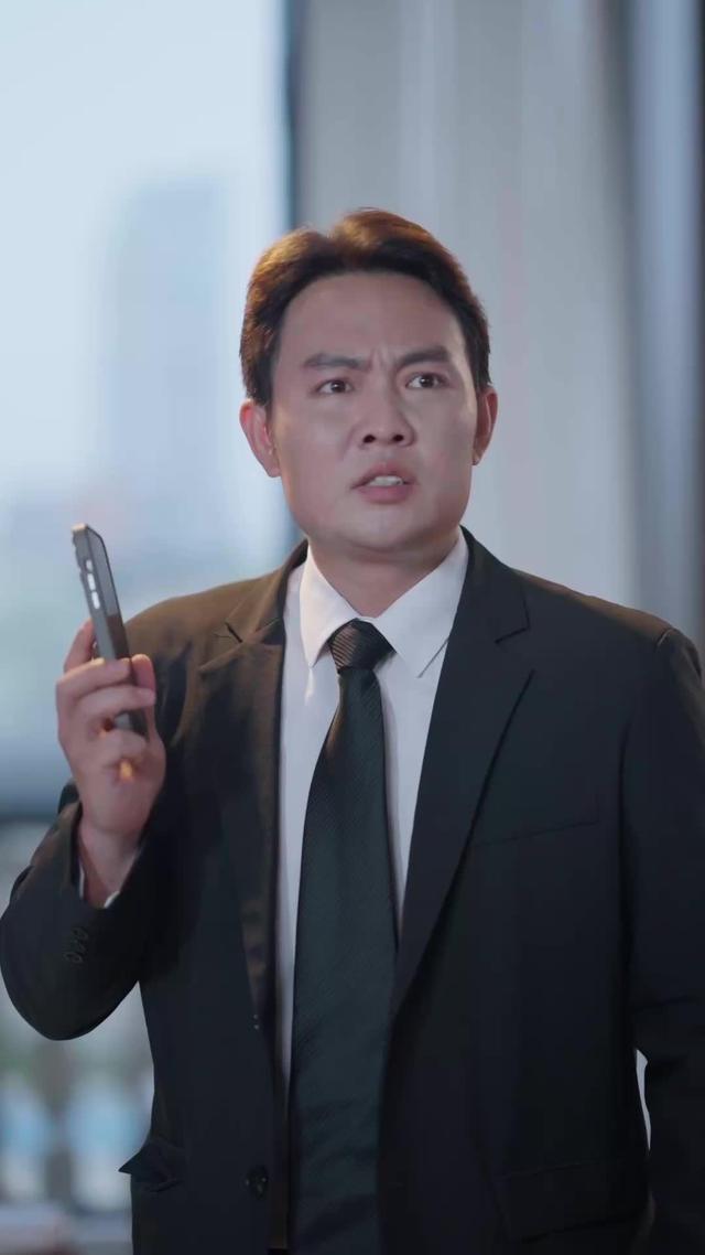《前夫跪求複合，大小姐她已驚豔全球》劇照