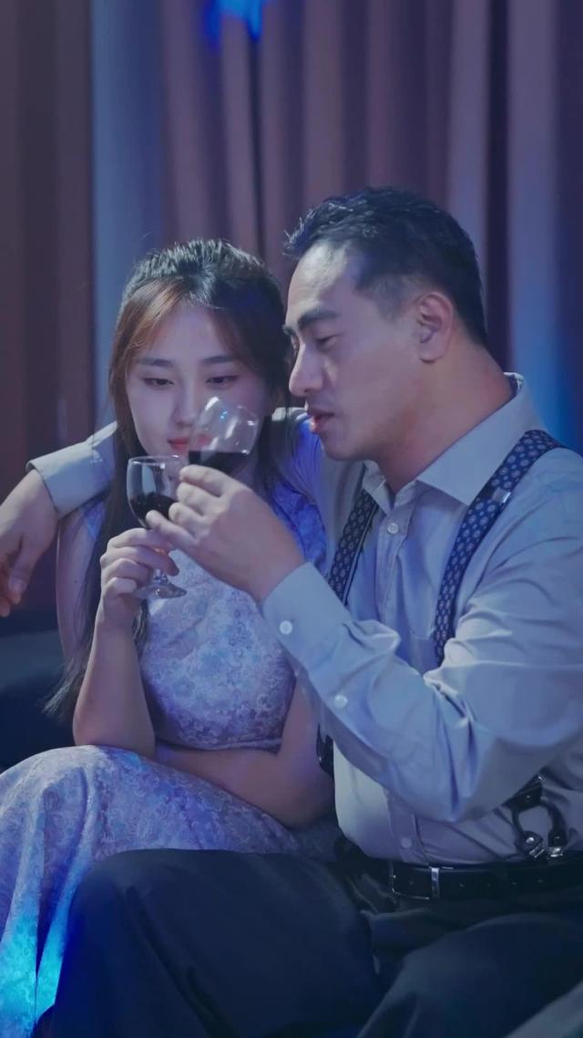 《离婚后，民国战神摊牌了》剧照
