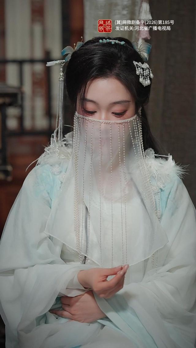 《神医娘亲归来，战神王爷跪求复合》剧照