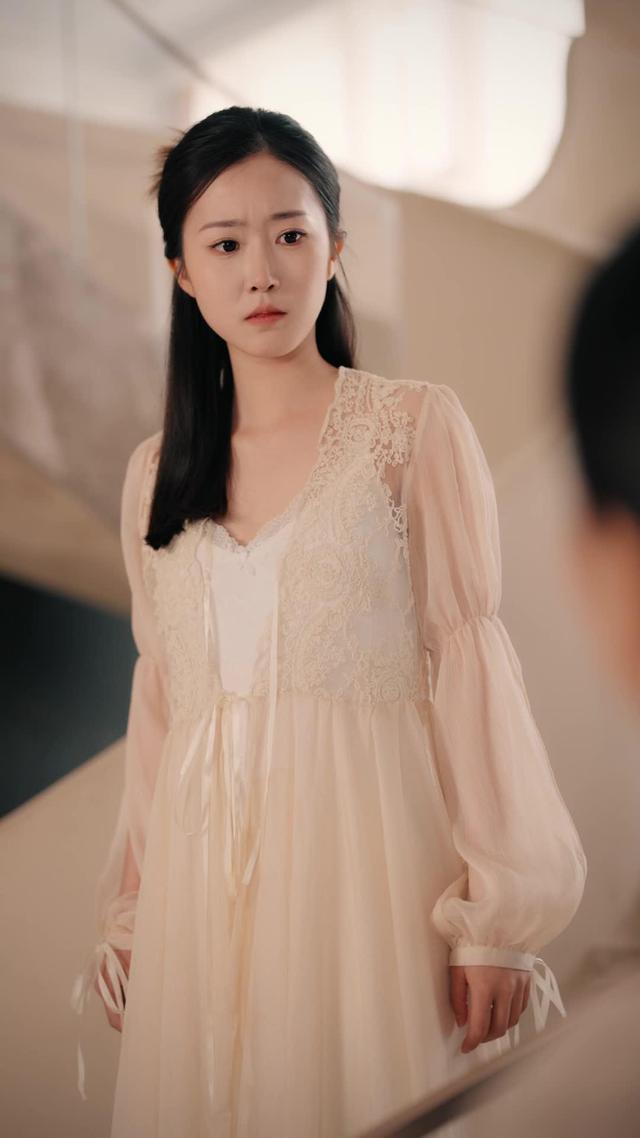 《系統覺醒後，廢材二小姐華麗逆襲》劇照