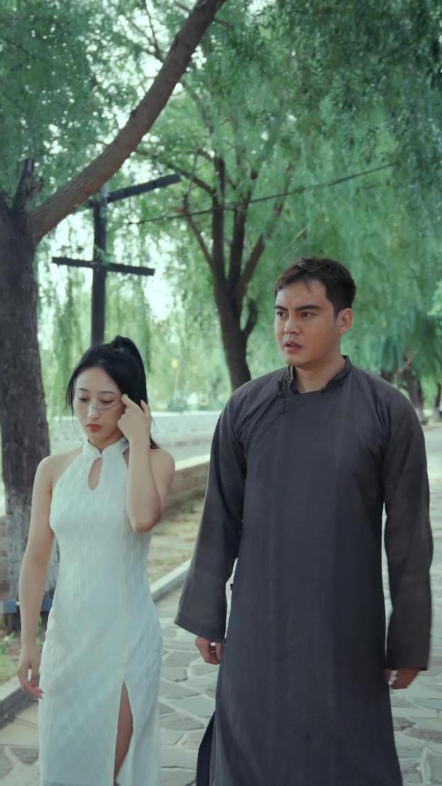《离婚后，民国战神摊牌了》剧照