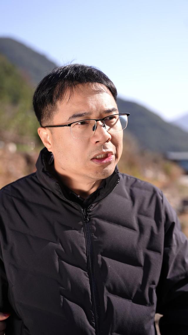 《花开半路之晚来的暖阳》剧照