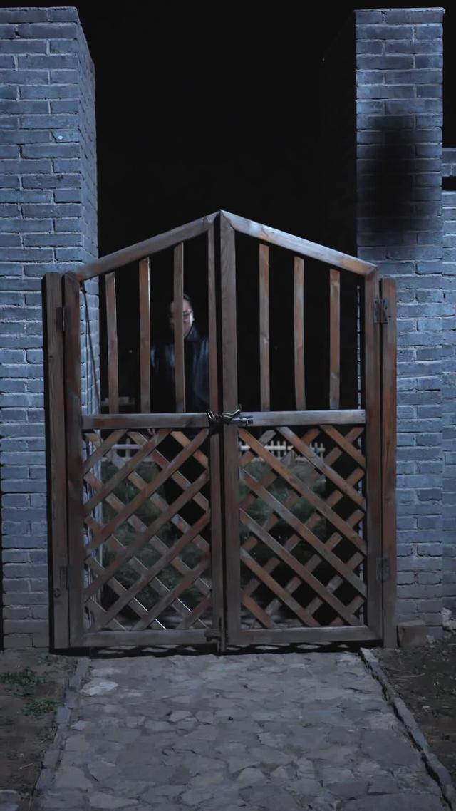 《爹要嫁人兒要翻天》劇照