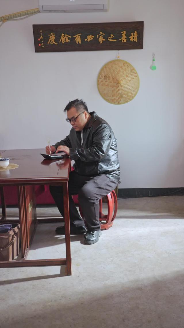 《爹要嫁人兒要翻天》劇照
