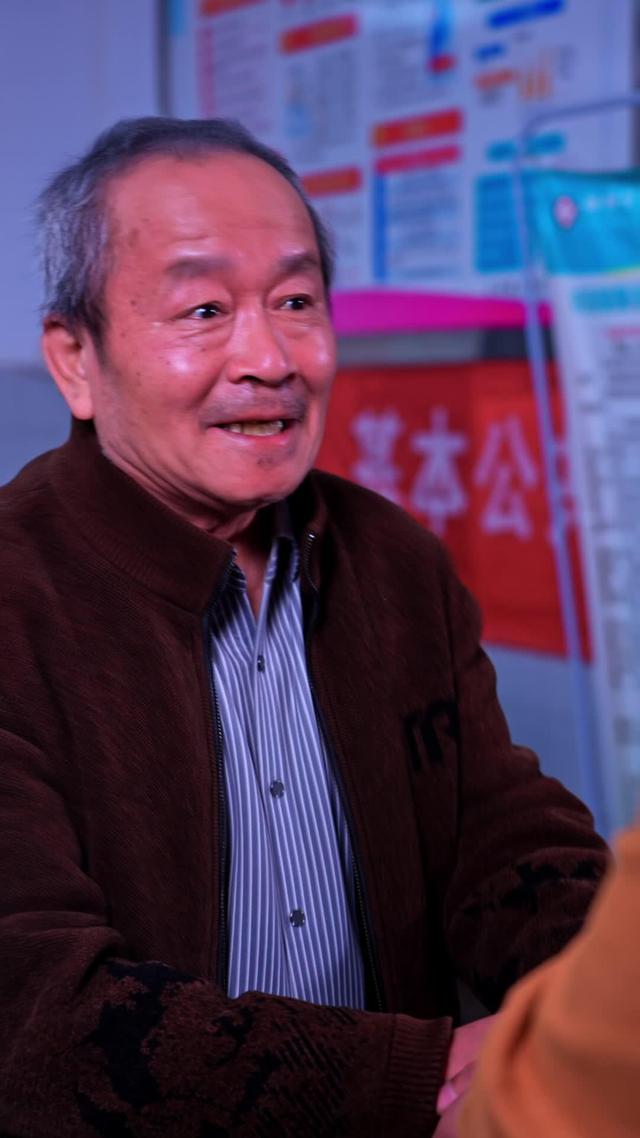 《爹要嫁人兒要翻天》劇照