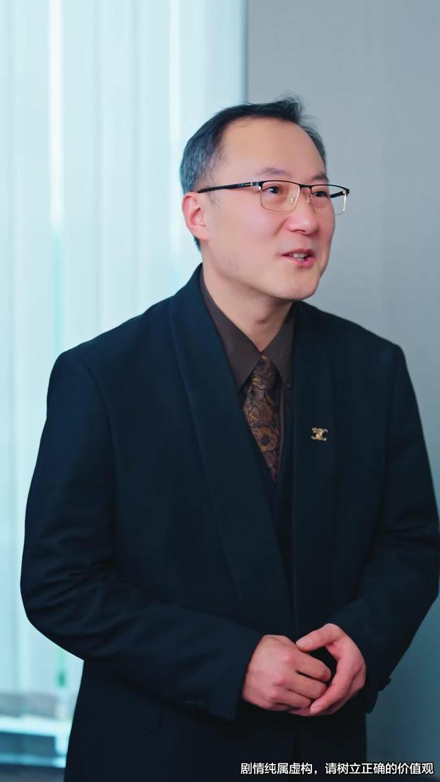 《这个保安不得了，上班第一天把歹徒打跑》剧照