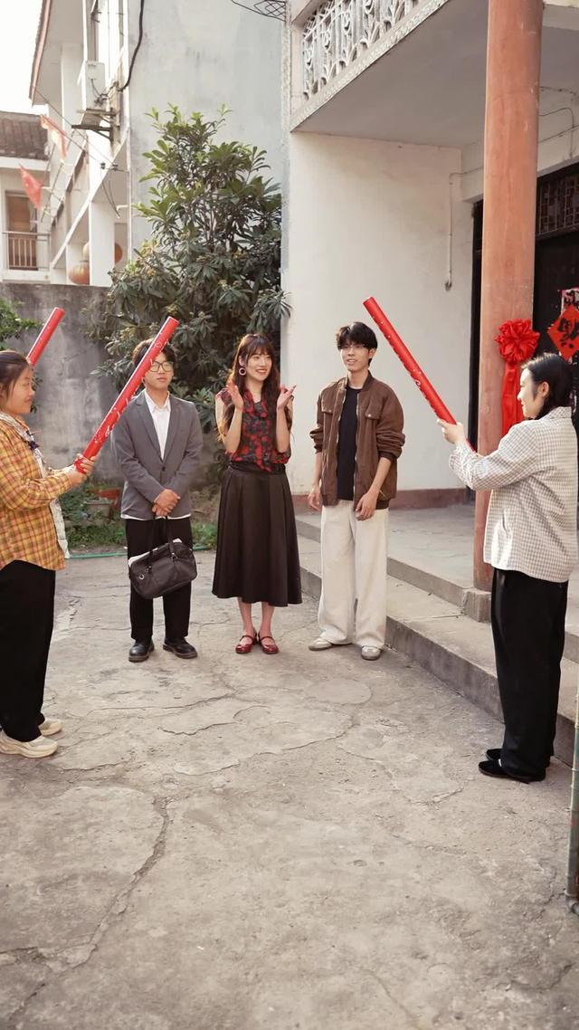 《重生九零：我陪母親逆風綻放》劇照