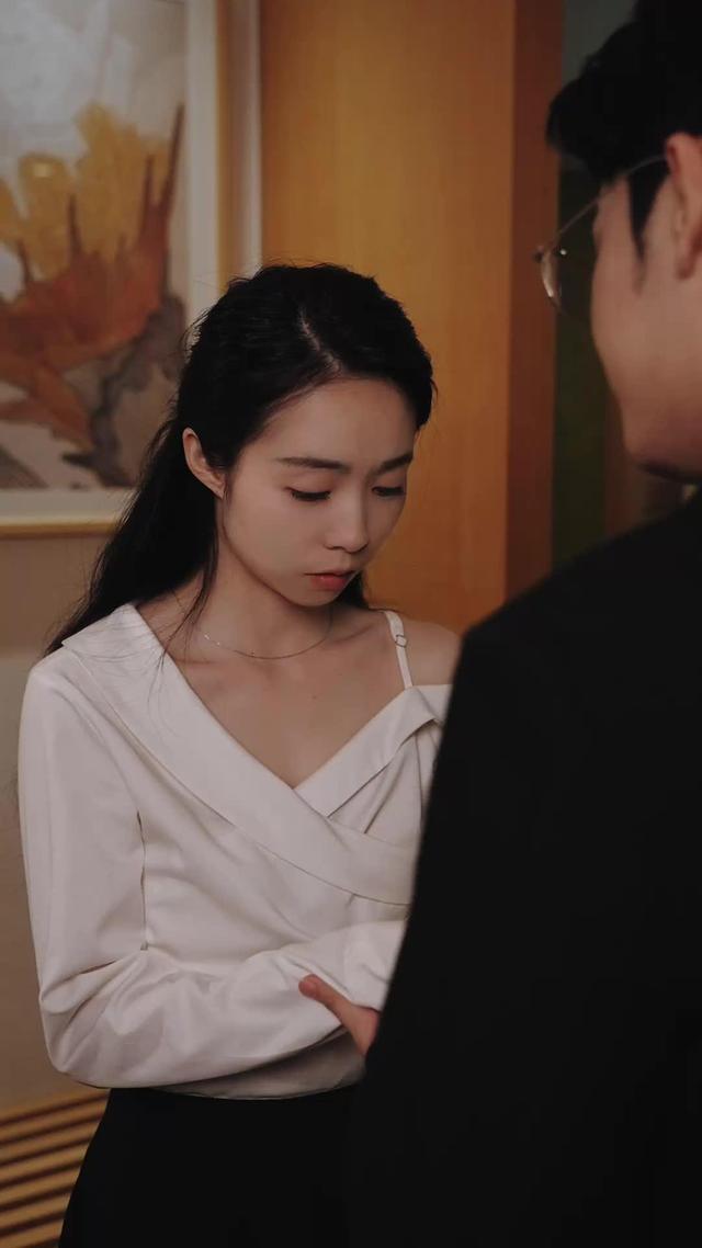 《揭穿假面總裁後我逆風翻盤》劇照