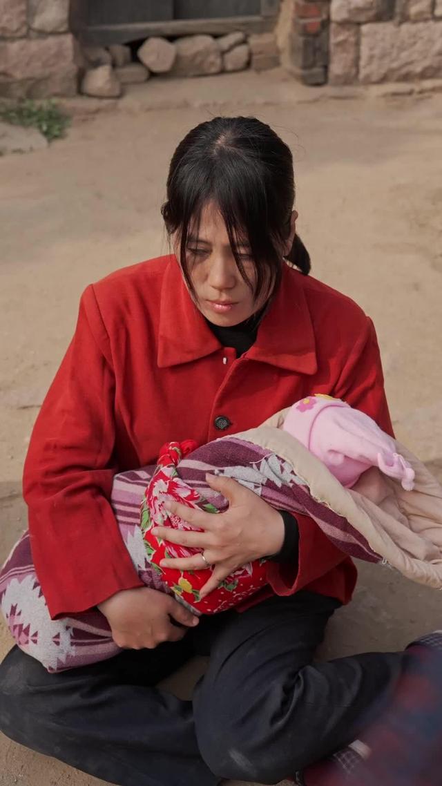 《花开石上又一春》剧照