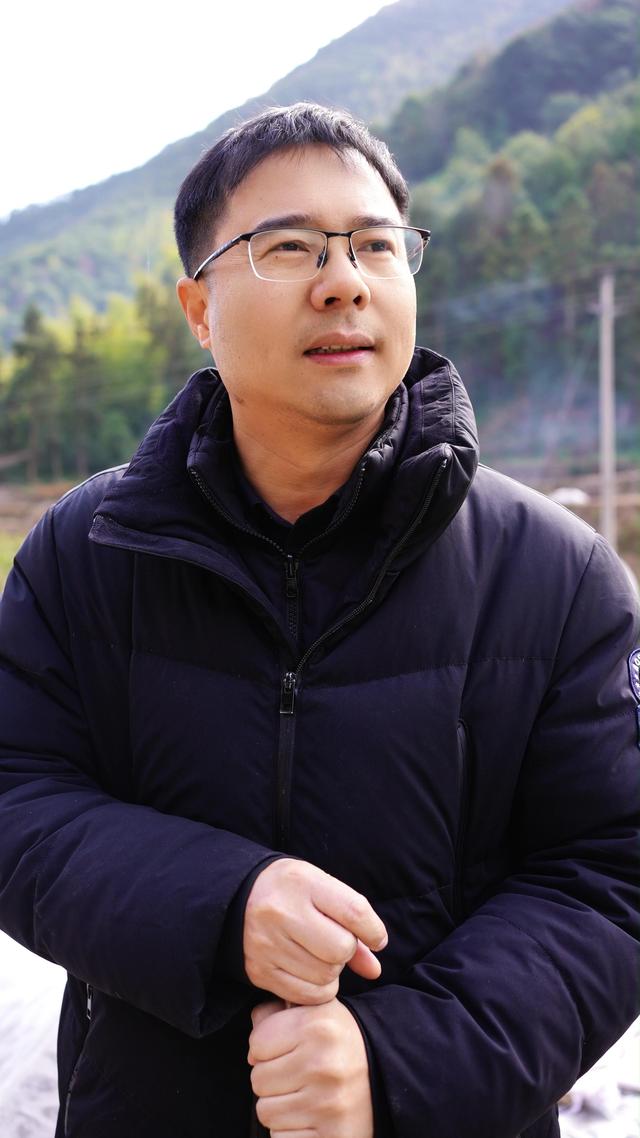 《花开半路之晚来的暖阳》剧照