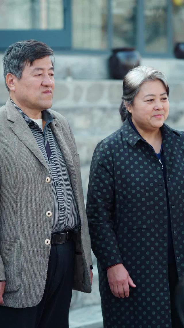 《爹要嫁人兒要翻天》劇照