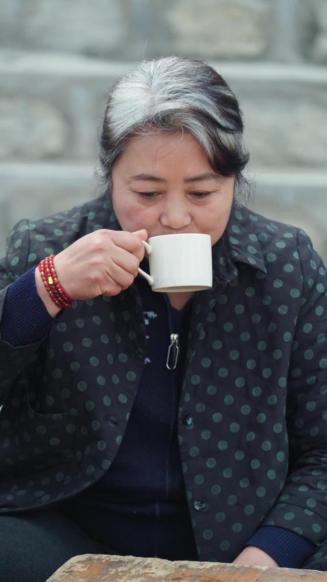 《爹要嫁人兒要翻天》劇照