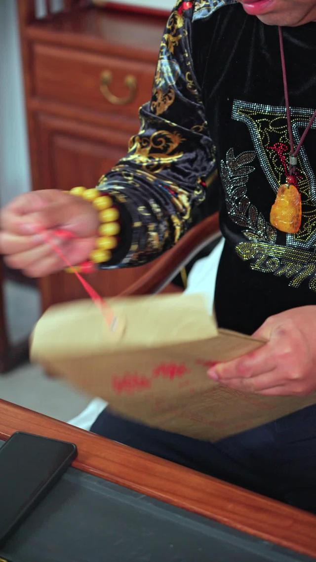 《爹要嫁人兒要翻天》劇照
