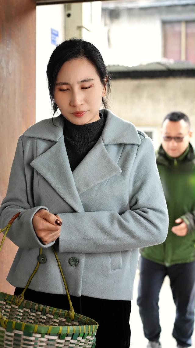 《花开半路之晚来的暖阳》剧照