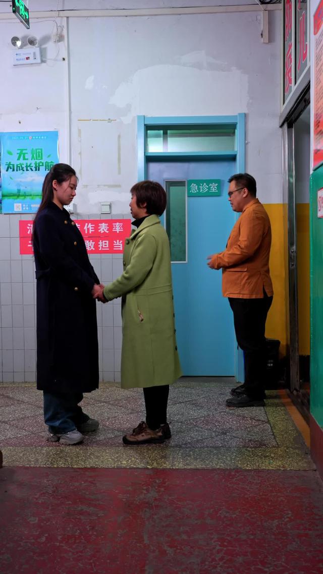 《爹要嫁人兒要翻天》劇照