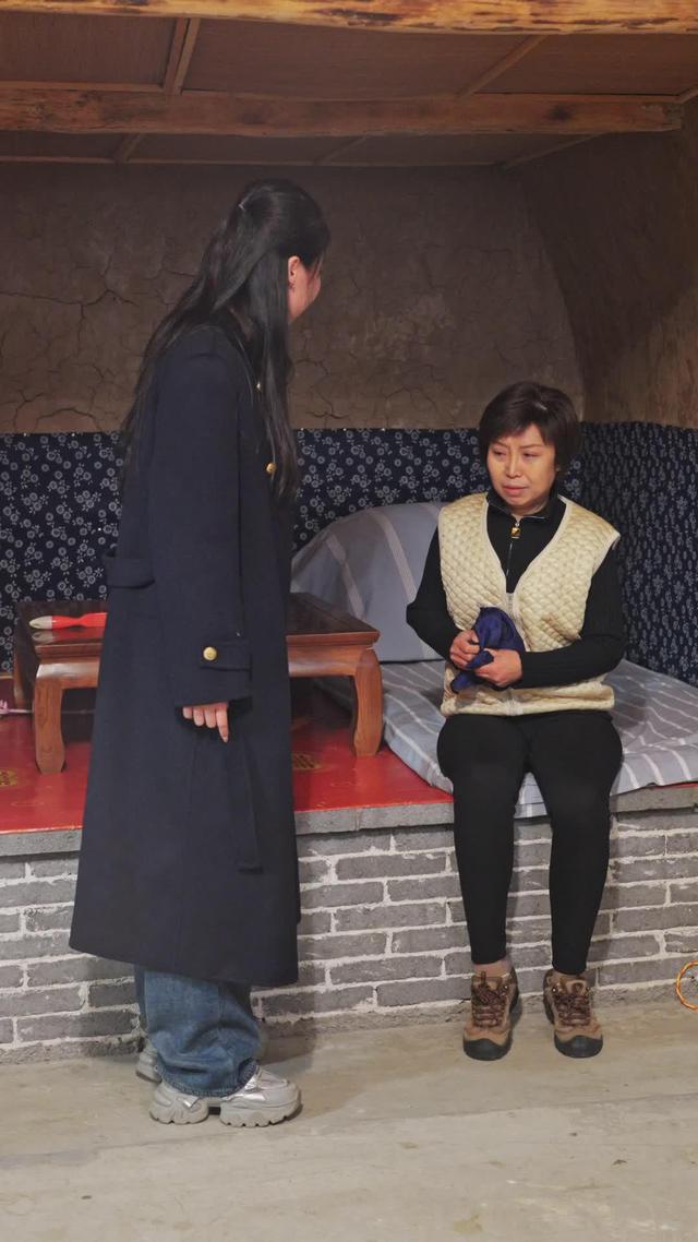 《爹要嫁人兒要翻天》劇照