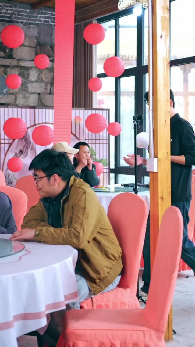 《爹要嫁人兒要翻天》劇照