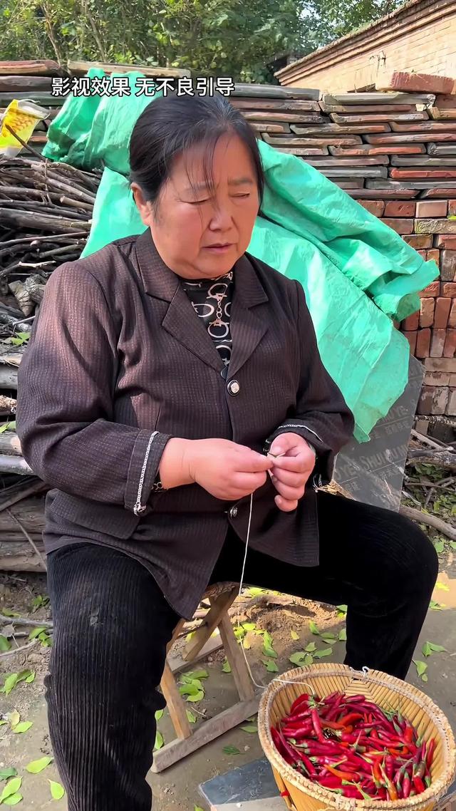 《半生尘缘》剧照