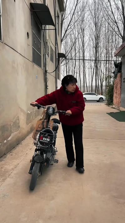 《錢去哪了》劇照