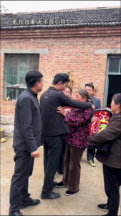 《半生尘缘》剧照