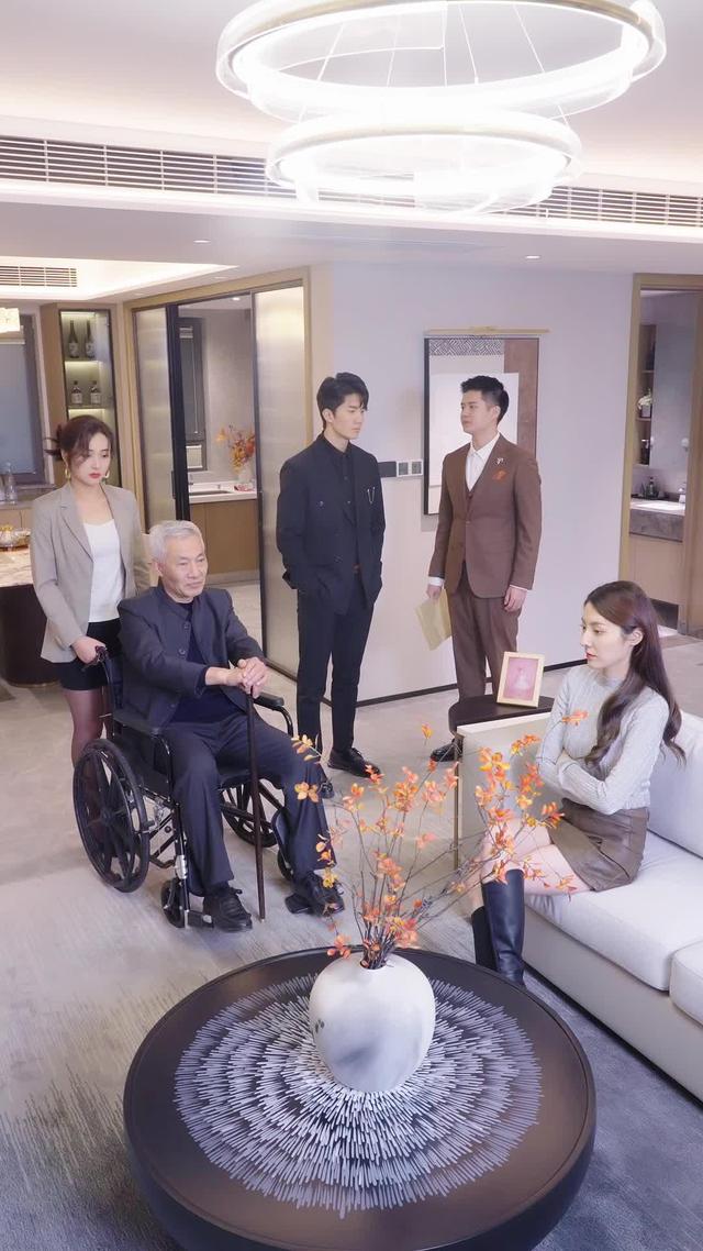 《離婚後她成了萬人迷》劇照
