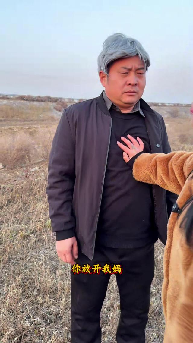 《屋簷下的晚情》劇照