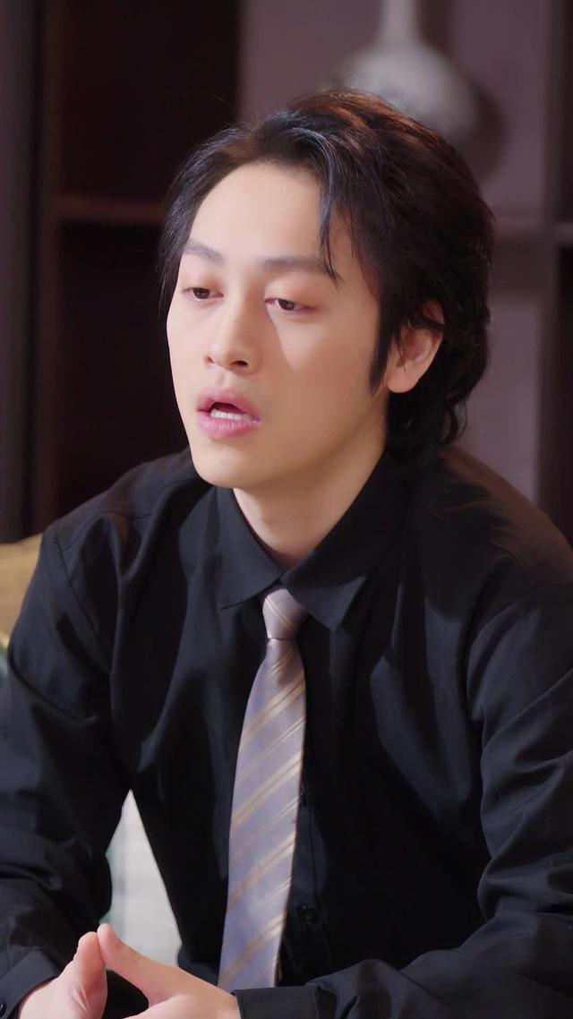 《離婚後她成了萬人迷》劇照