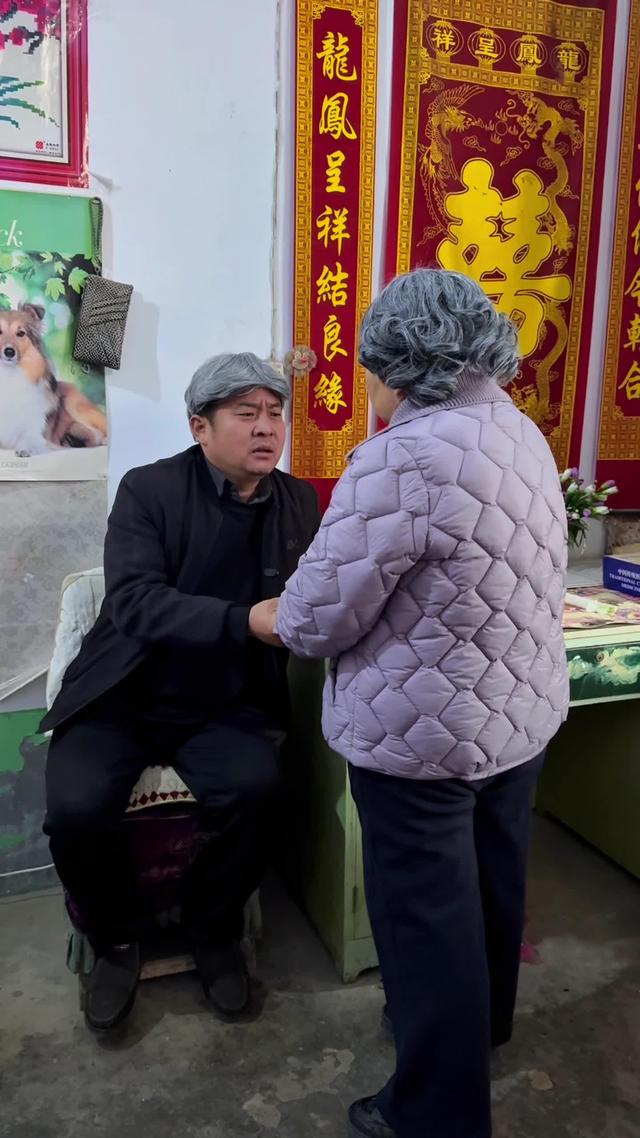 《屋簷下的晚情》劇照