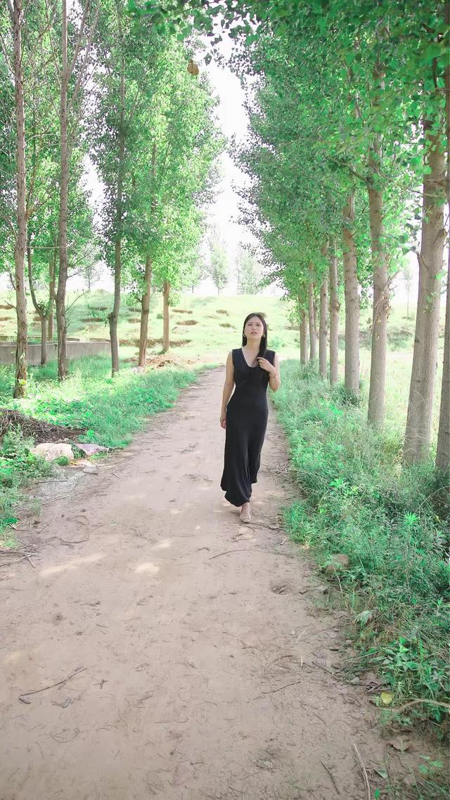 《村裡的姑娘叫阿杏》劇照