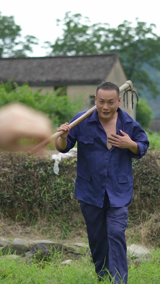 《云向晴耕》剧照